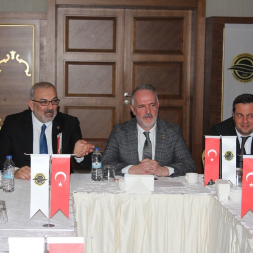 Orhangazi Ticaret ve Sanayi Odası Meclis üyeleriyle birlikte SWOT Çalıştayı gerçekleştirdi. 