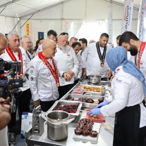 Bursa Gastronomi Festivali’ne Gedelek Turşusu Damga Vurdu